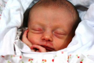 Lila, em paz após o nascimento.